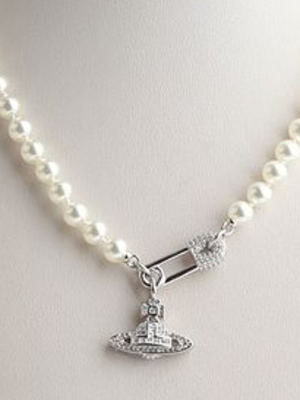 New VIVIENNE WESTWOOD SILVER Swarovski Pearl w Safety Pin Necklace Ret $463